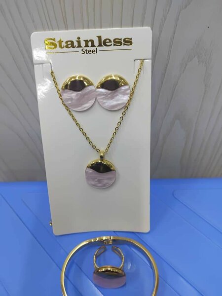 Bijoux en acier inoxydable