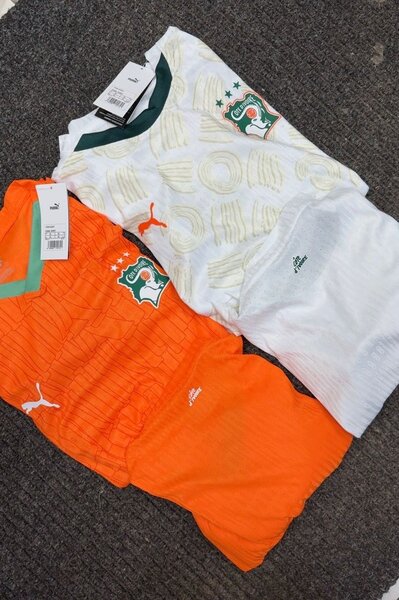 Maillots de football équipe