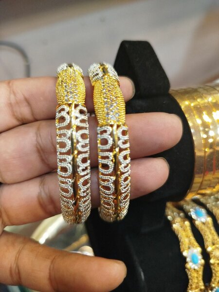 1 Karat Bangals