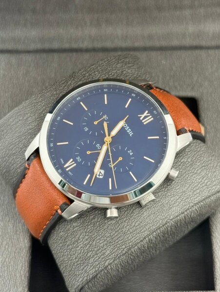 Montre chronographe en cuir