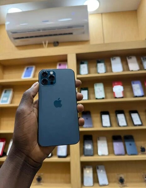 iPhone 12 Pro Max Débloqué