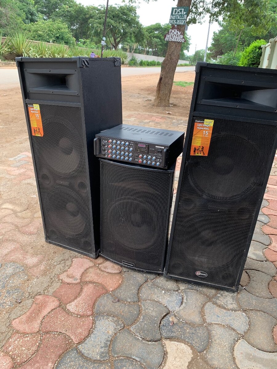 Lightweight heavy bass 15 2-way speakers