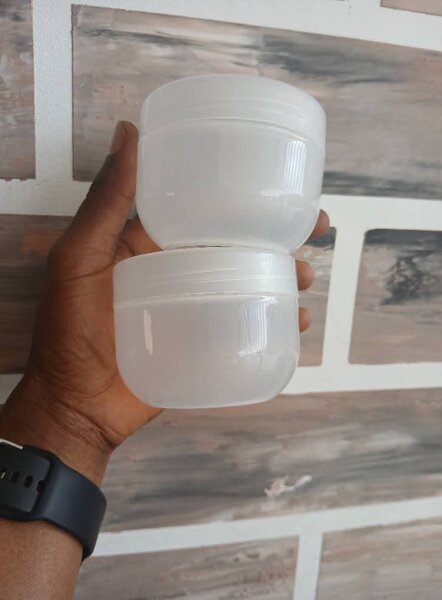 Pots en plastique sabeur 200ml