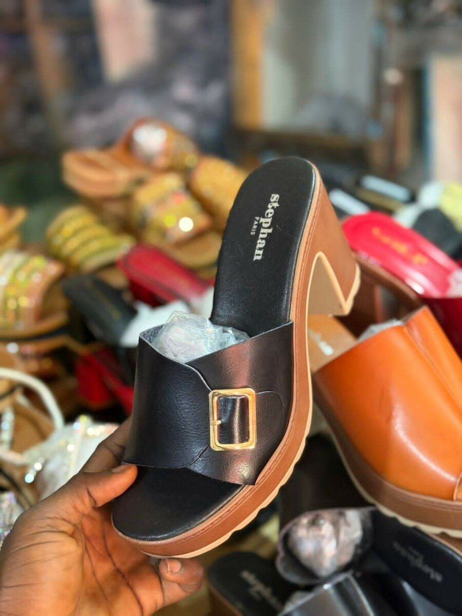 Sandales à talon tendance