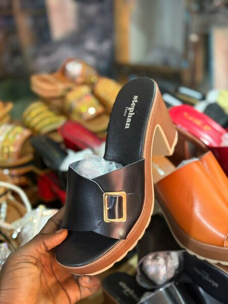 Sandales à talon tendance