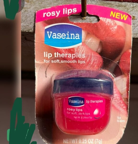 Baume à lèvres rose hydratant