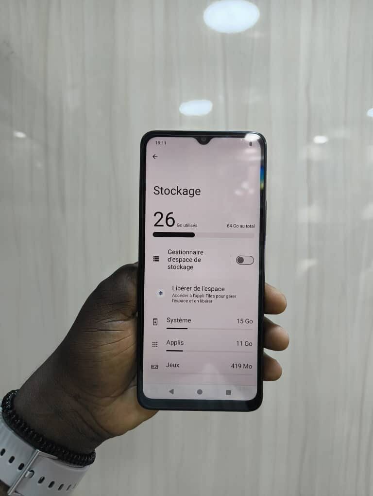 Redmi A3X 64giga/4 ram casineufs très propre