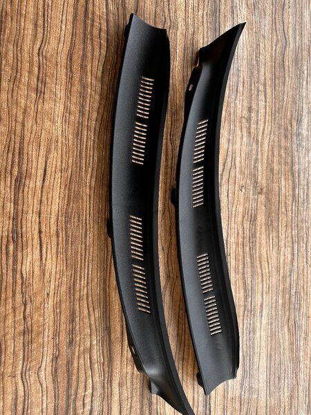 Жабо на Mercedes-Benz W210