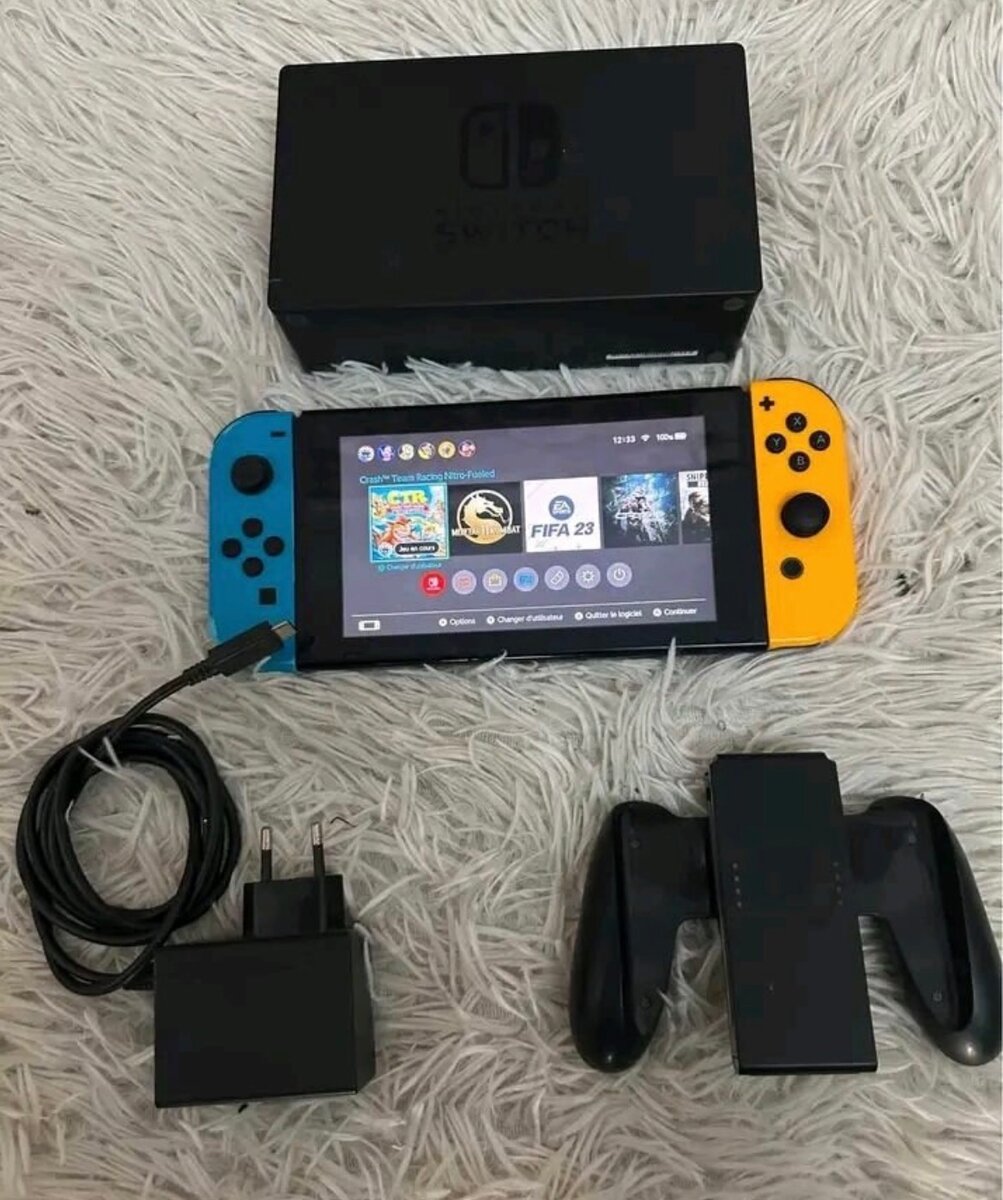 Console Nintendo Switch Colorée