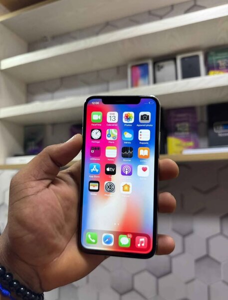 iPhone X - Écran Retina HD
