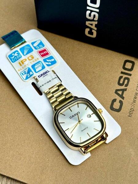 Montre Casio Dorée Retro