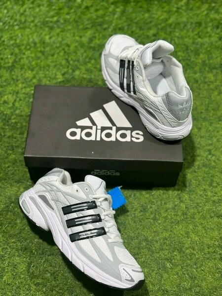 Adidas cushion