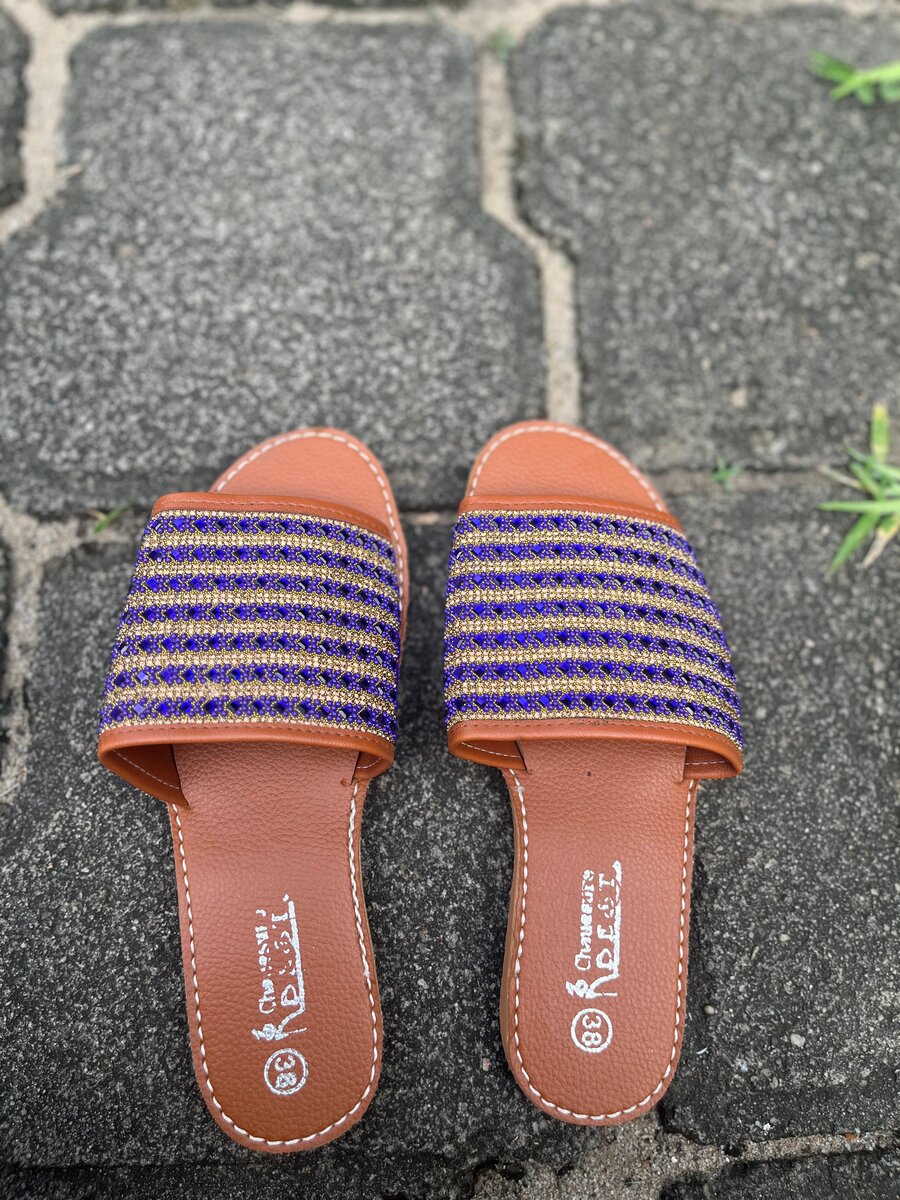 Sandales confortables perlées