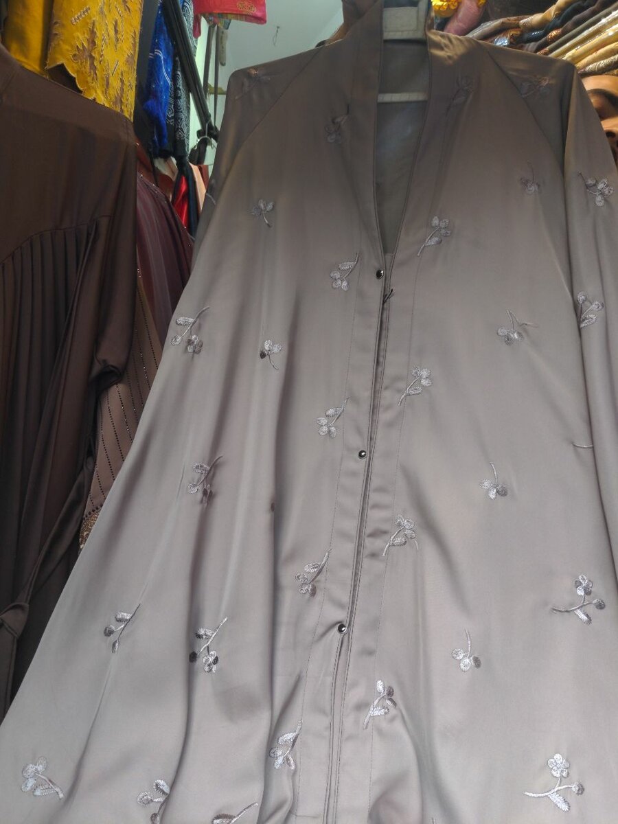 Arabic Abaya Embroidery