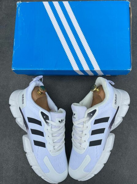 Basket adidas