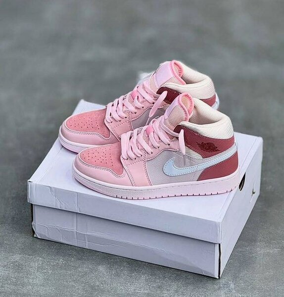 Basket montantes roses