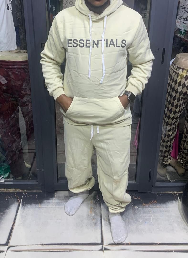 Ensemble de Survêtement Essentials