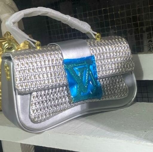 Sac à main élégant tissé