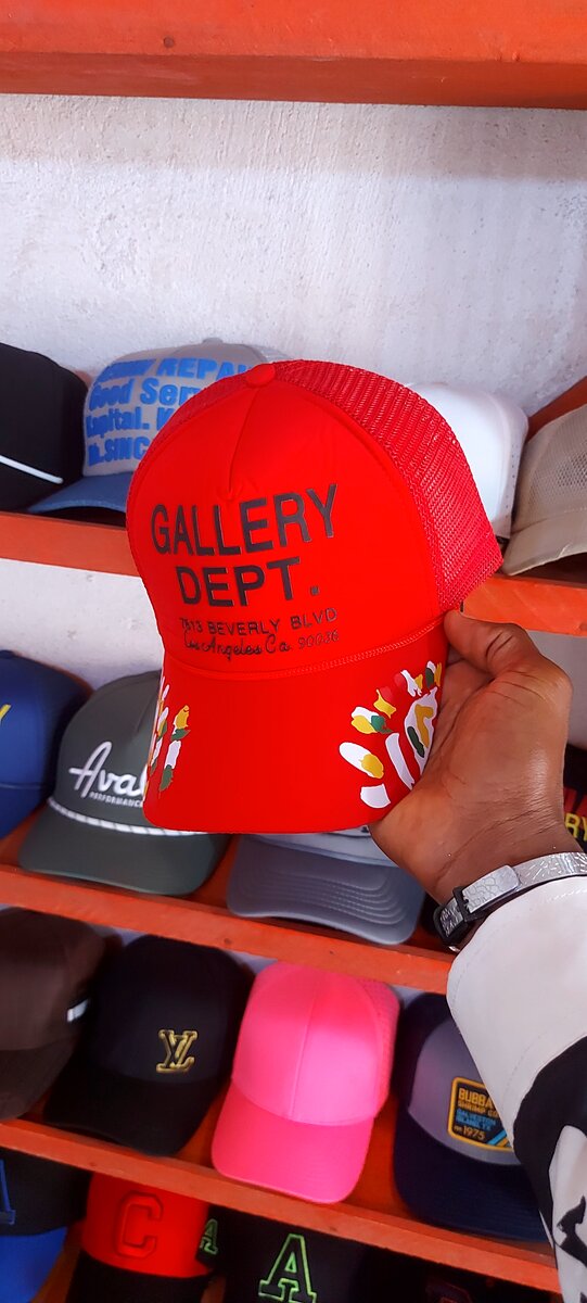 Casquettes de mode neuves