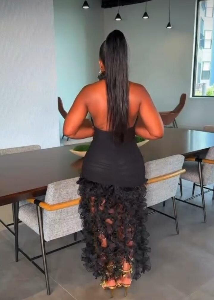 Robe cocktail à volants