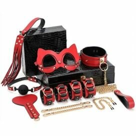 Ensemble BDSM en cuir rouge