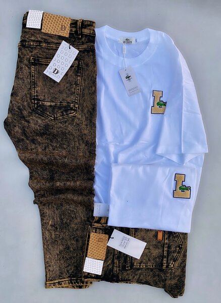 Ensemble homme : T-shirt et jeans marron