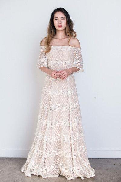 Robe dentelle élégante femme