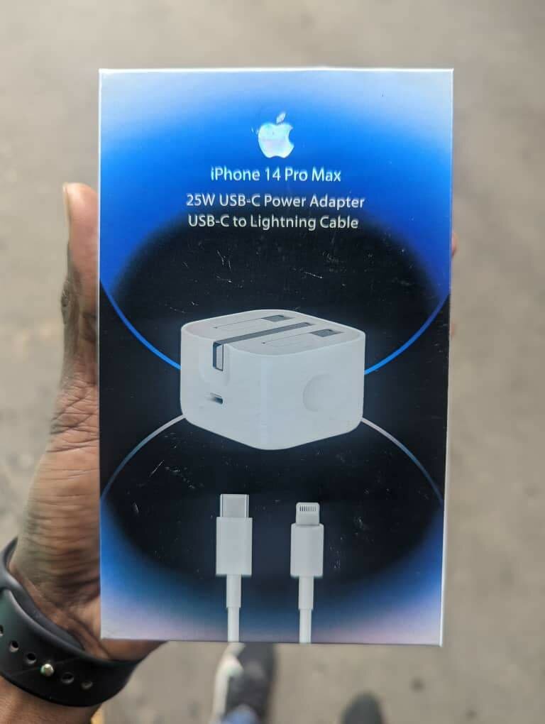 Iphone original fast chargers