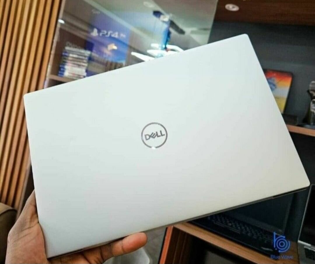 Dell Latitude 3590