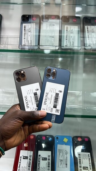 iPhone 12 Pro 128 GB QUASINEUF