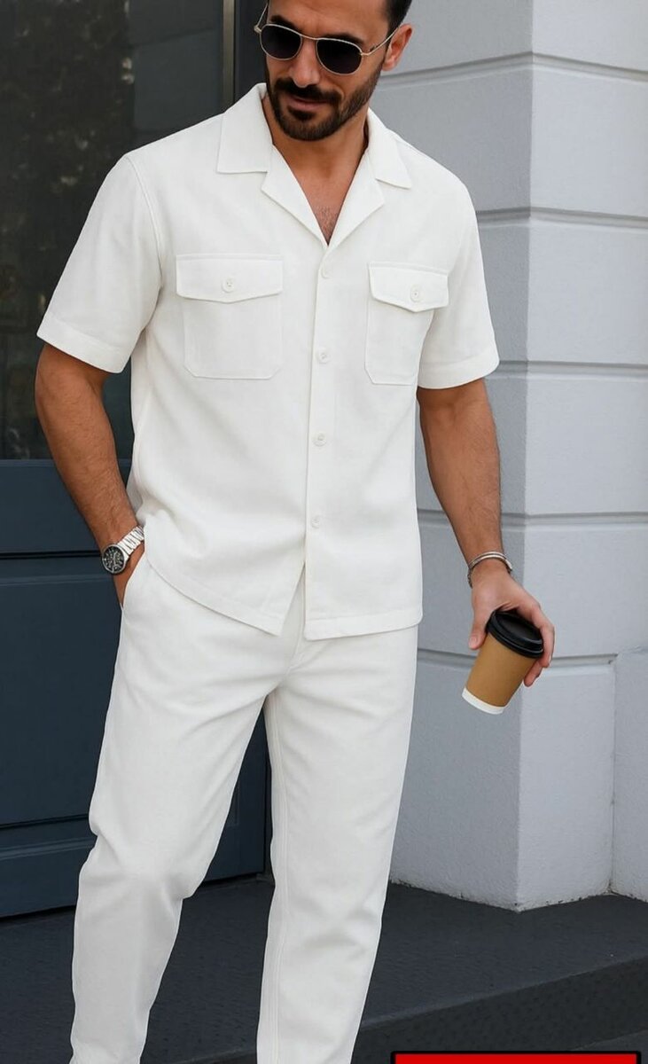 Ensemble décontracté moderne