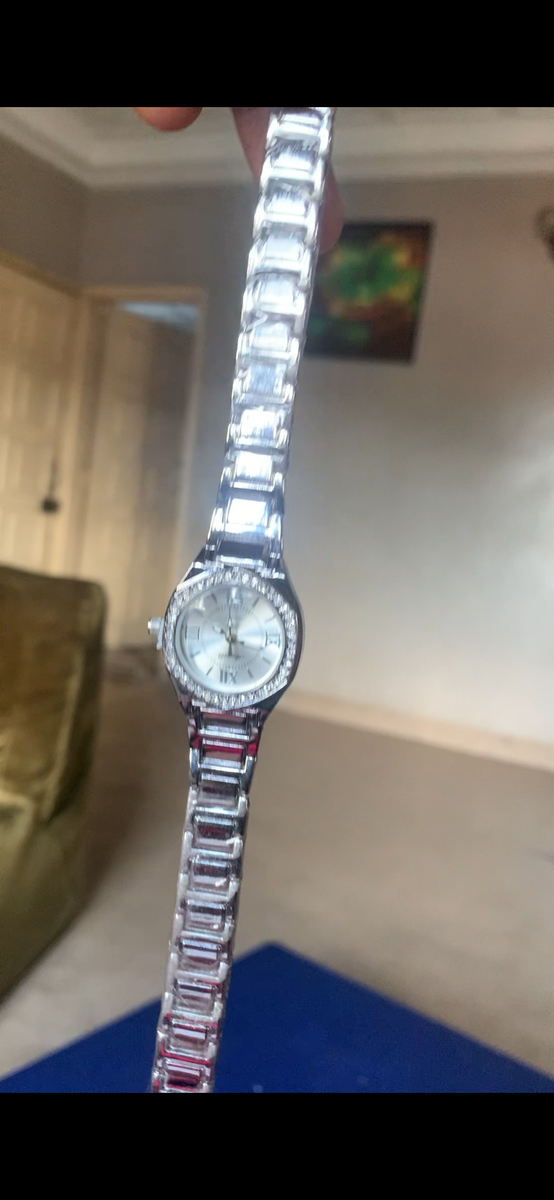 Montre élégante inoxydable