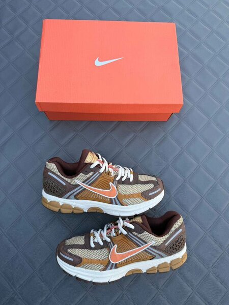 Nike Baskets Rétro Mixte