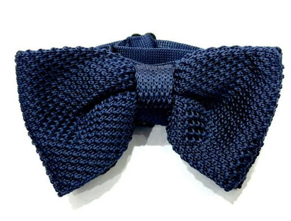 KNITTED BOWTIES