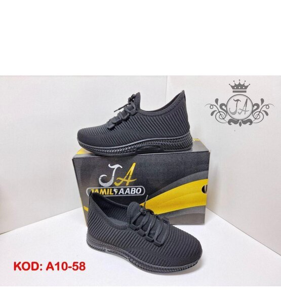 حذاء رياضي رجالي أسود