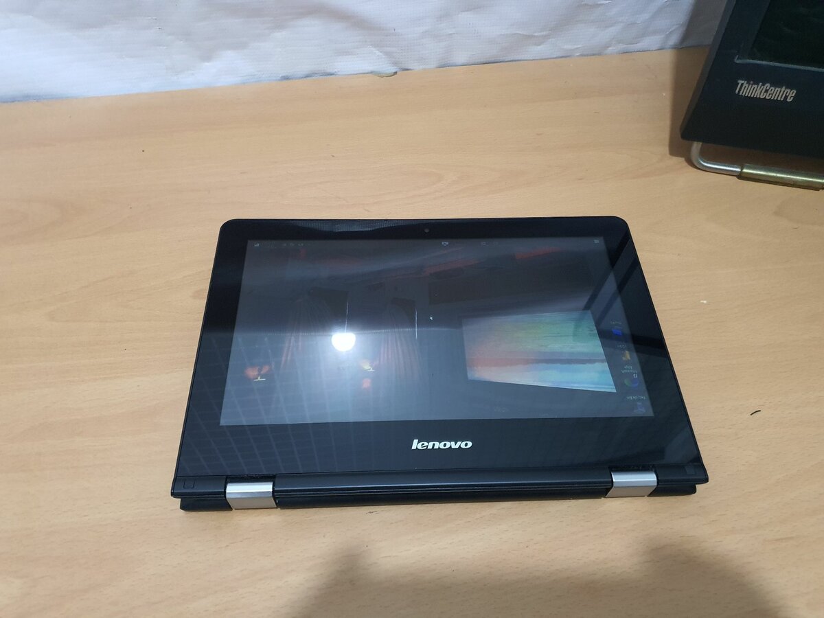 Lenovo Yoga 300-11IBR