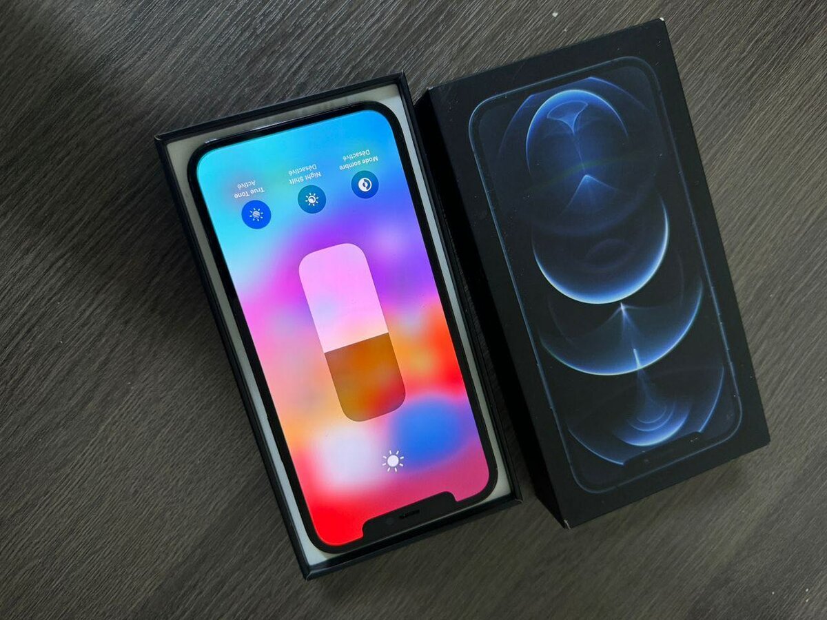 iPhone 12 Pro 128giga état 10/10  Sans message