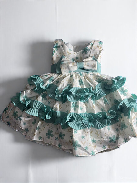 Robe enfant élégante fleurie