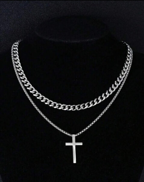Collier double chaîne croix