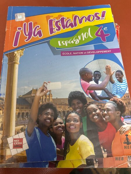 Livre comique "On se chamaille pour un siège"