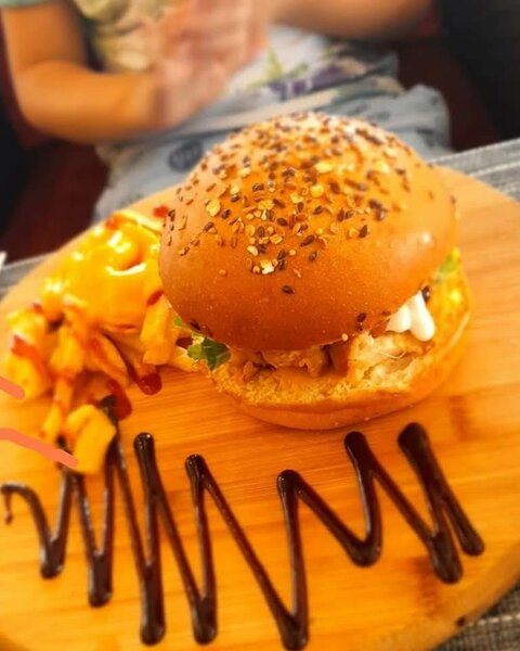 Burger gourmet savoureux