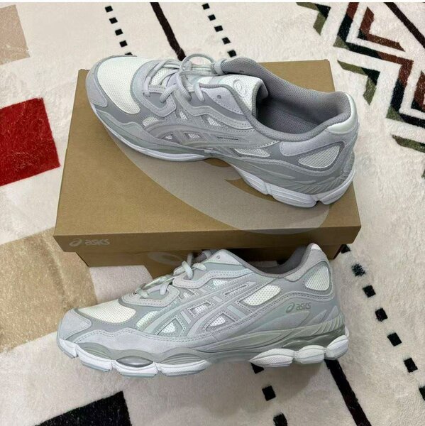 Ascis et new balance