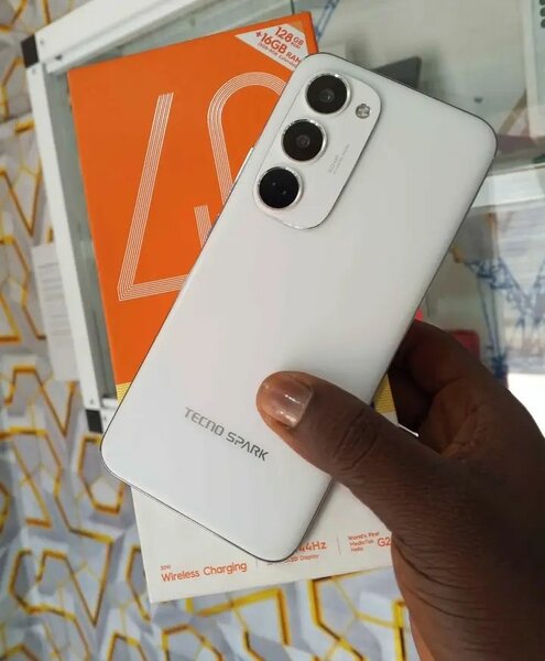 Tecno Spark 5G 128Go Blanc