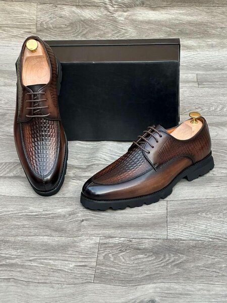 Chaussures Homme en Cuir Élégantes