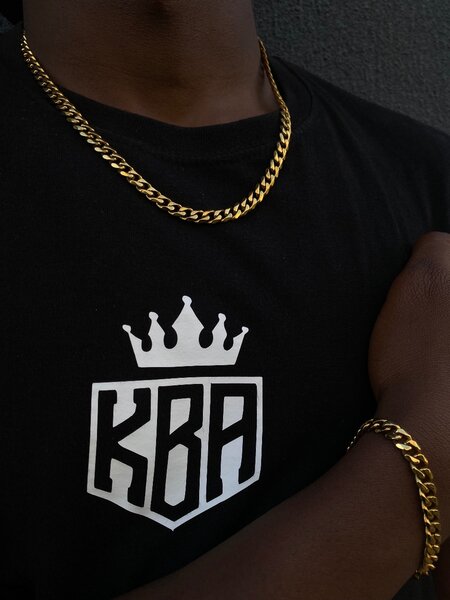 Chains and bracelets