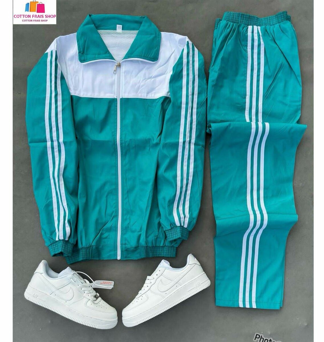 Ensemble de survêtement coloré