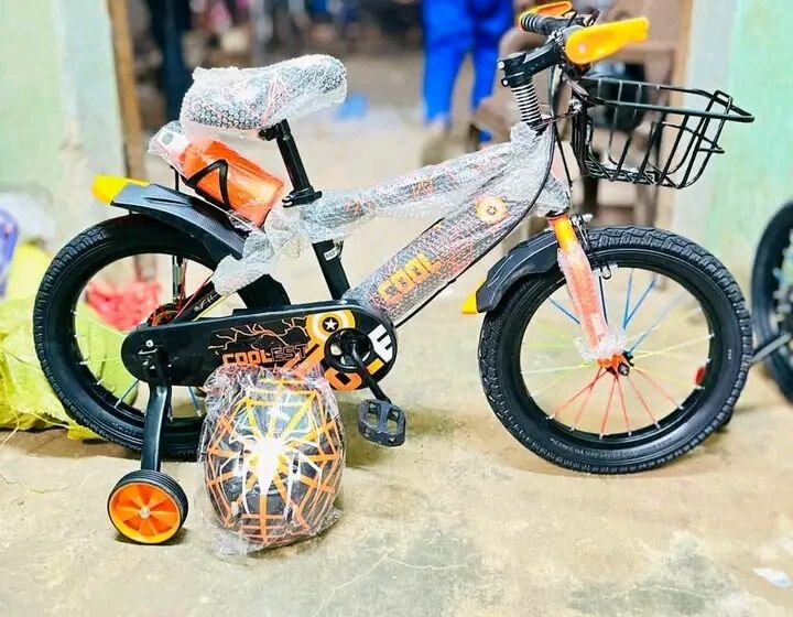 Vélo Enfant avec Casque