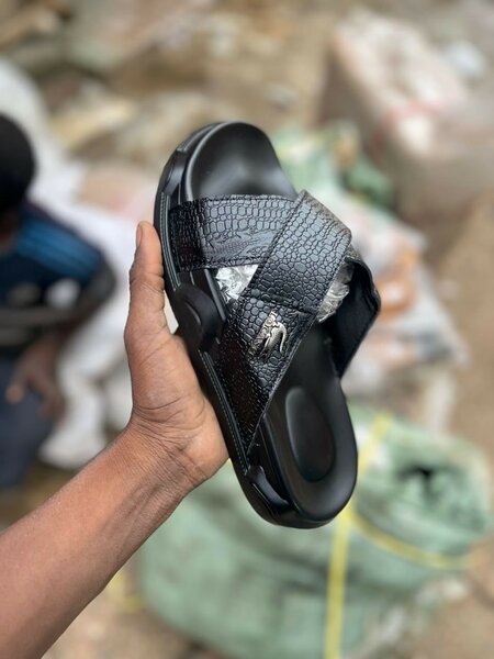 Sandales noires pour hommes