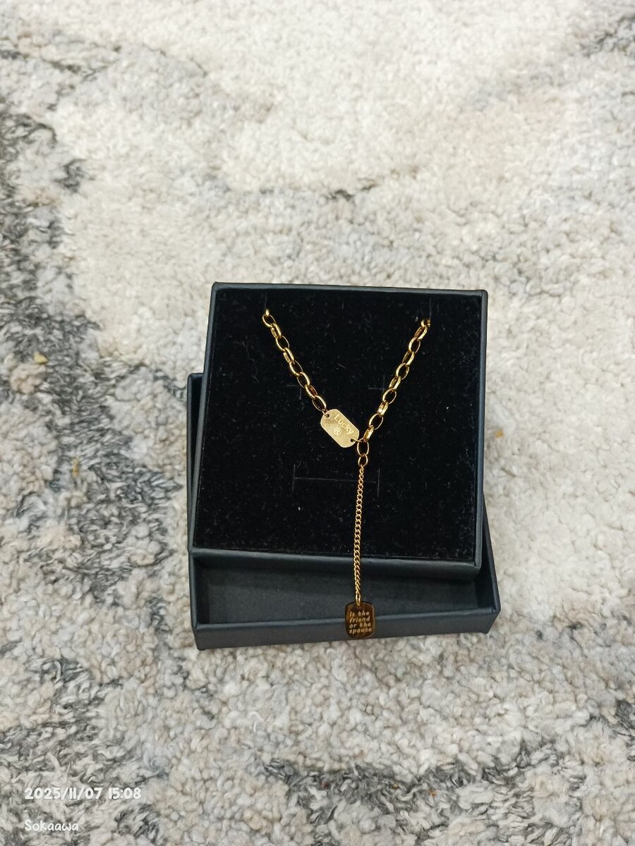 Collier pendentif étoiles dorées