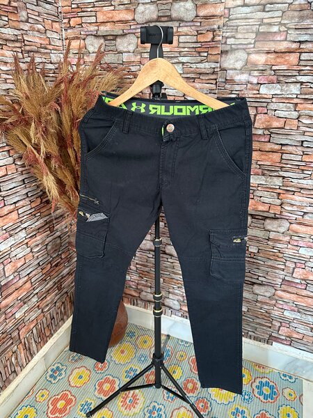 Pantalon cargo noir pour homme